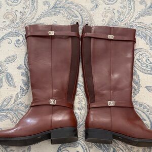 Liz Claiborne Brown Heeled Boots